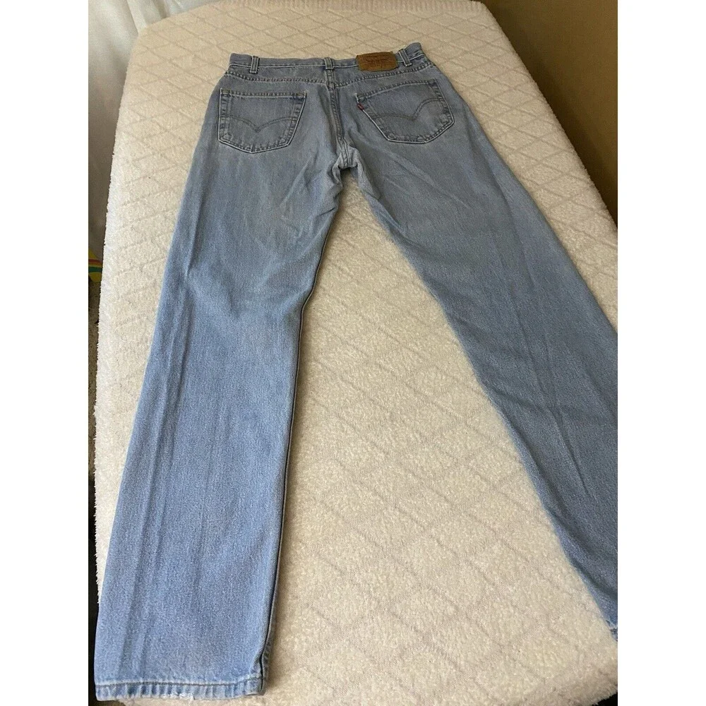 Vintage Levi’s 505 Light Blue Straight Leg Jeans Men’s Size 34W 34L
